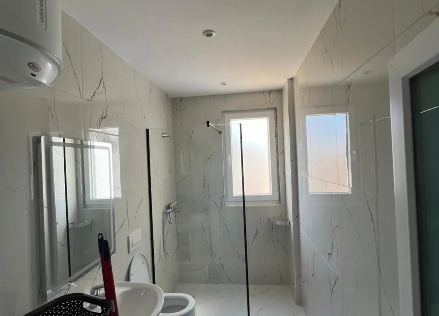 Suli Beach Apartments Tale