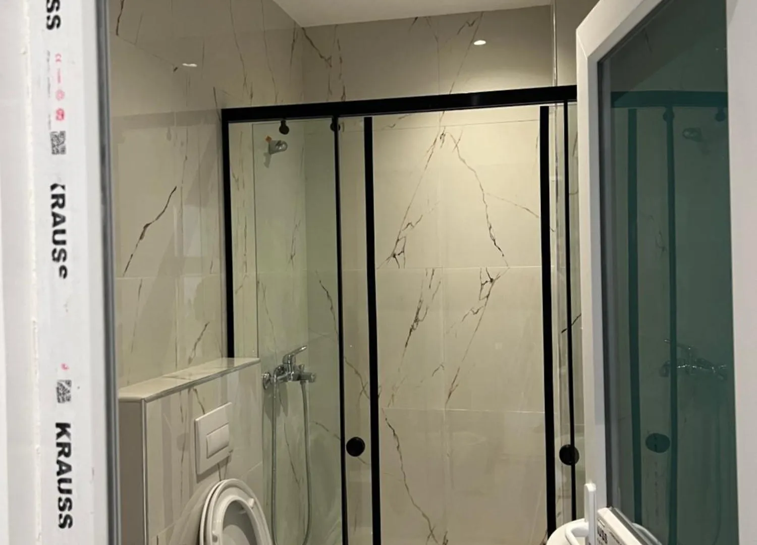 Suli Beach Apartments Tale
