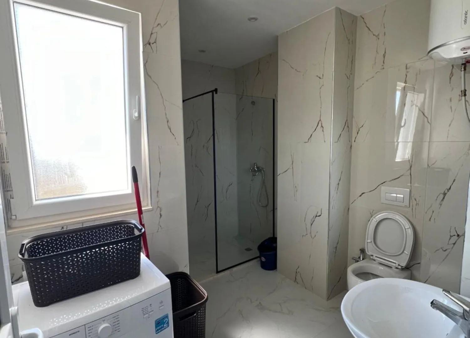 Suli Beach Apartments Tale