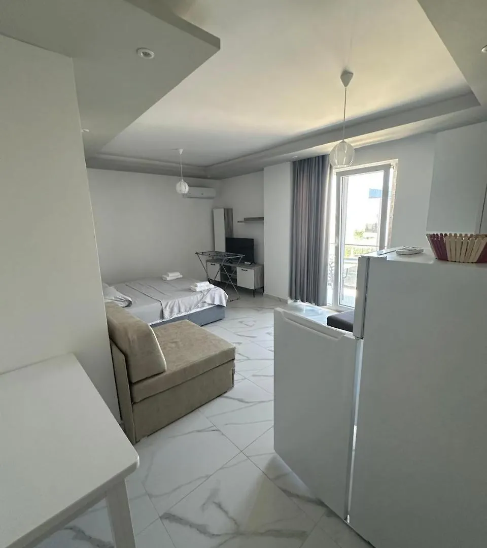 Suli Beach Apartments Tale