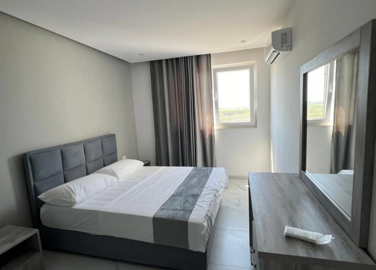 Suli Beach Apartments Tale